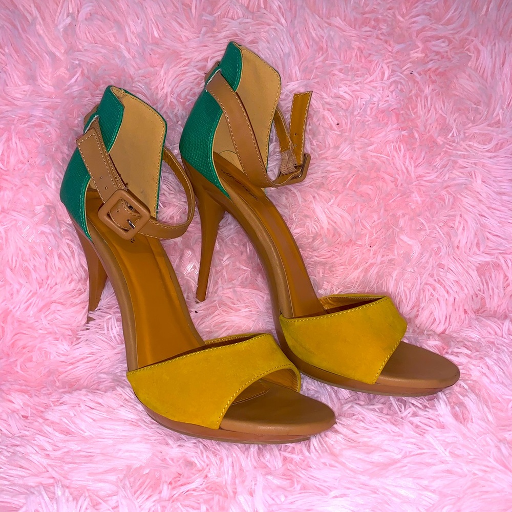 Comfortable green/yellow heels!